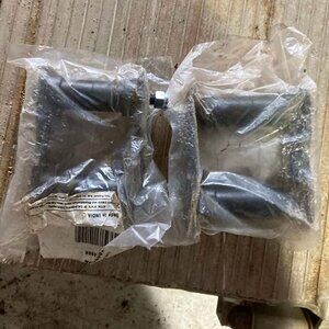 Suspension Leaf Spring Shackle Kits Rear Fits 1976-1986 Jeep CJ7 both sides new